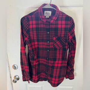 Field & Stream Red Black Plaid Button Down Shirt Medium